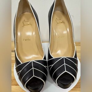 Christian Louboutin Calfskin Undessin Alta 120 Pumps 36 Black White